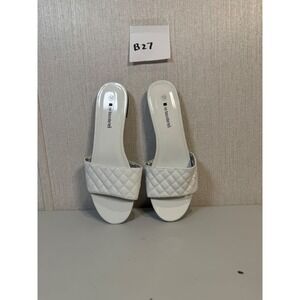 No Boundaries Women's flat slide size 10 white nwot